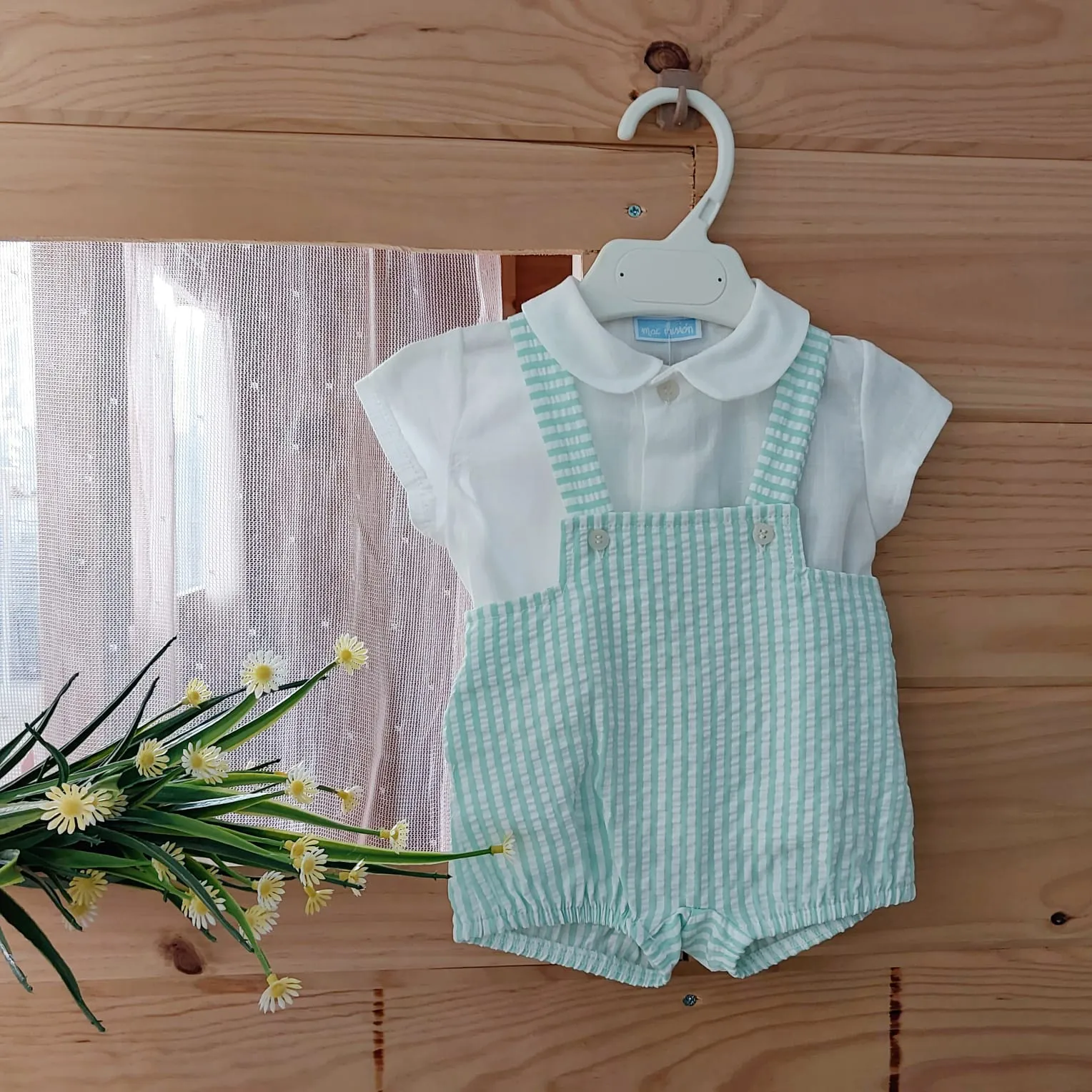 Conjunto Ranita con Tirantes Verde Agua Mac Ilusion Verano 2025. Conjunto dos piezas formado por camisa y ranita.
